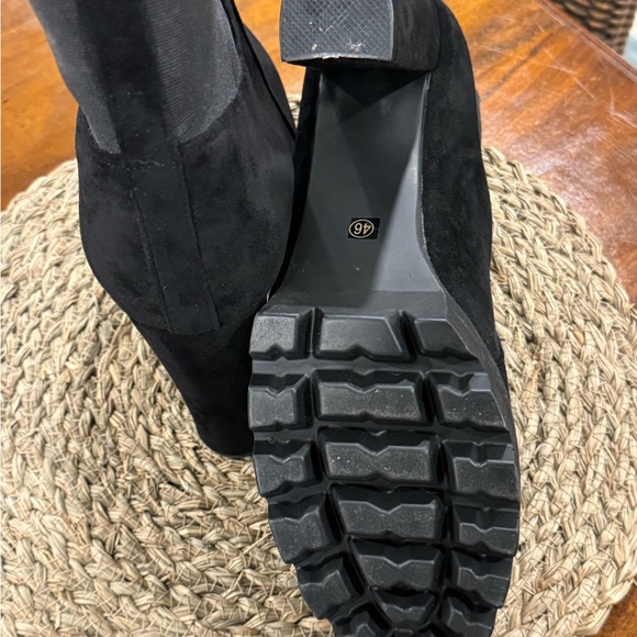 Only Maker Black Suede 5.5” platform bootie size 13 - Picture 3 of 4